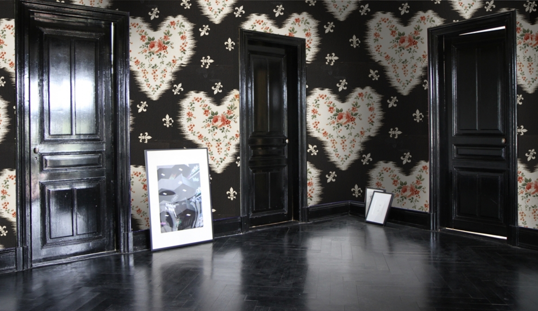 mise_coeurs_noir_couloir